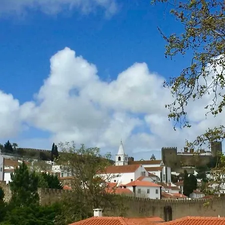בית נופש Casa De Ferias Josefa D'obidos אובידוס